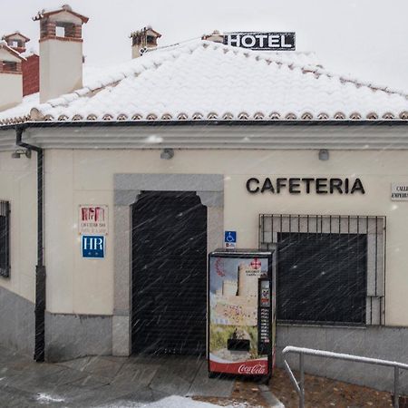 Ávila Hotel Puerta De La Santa מראה חיצוני תמונה