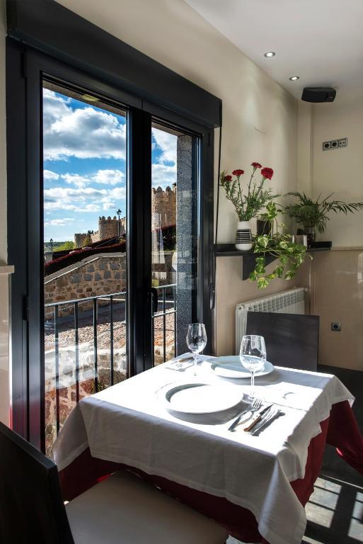 Ávila Hotel Puerta De La Santa מראה חיצוני תמונה