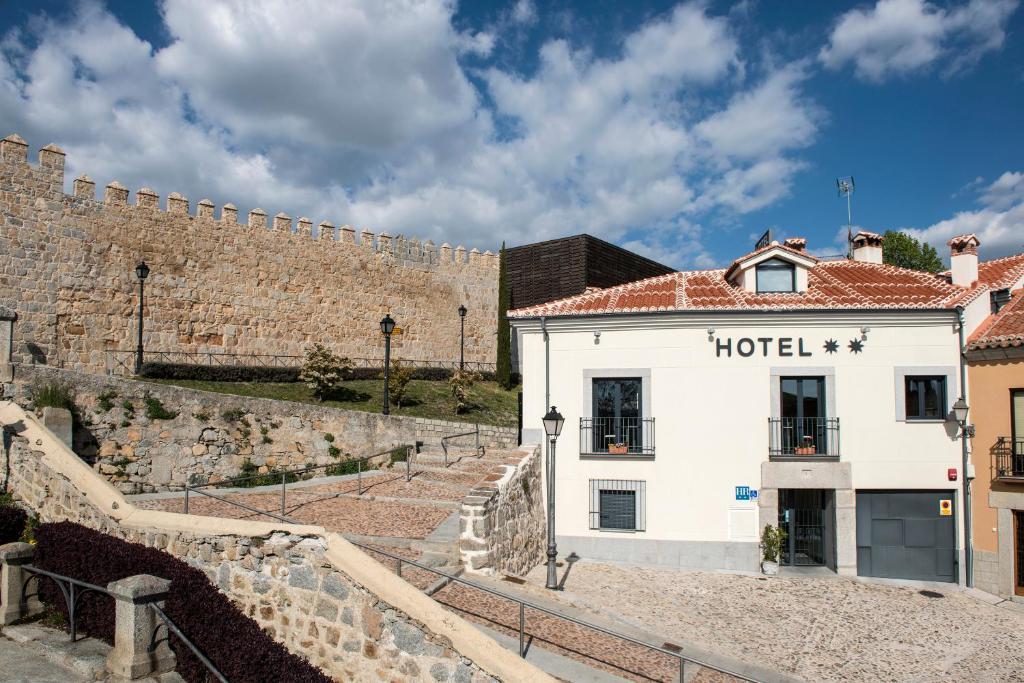 Ávila Hotel Puerta De La Santa מראה חיצוני תמונה