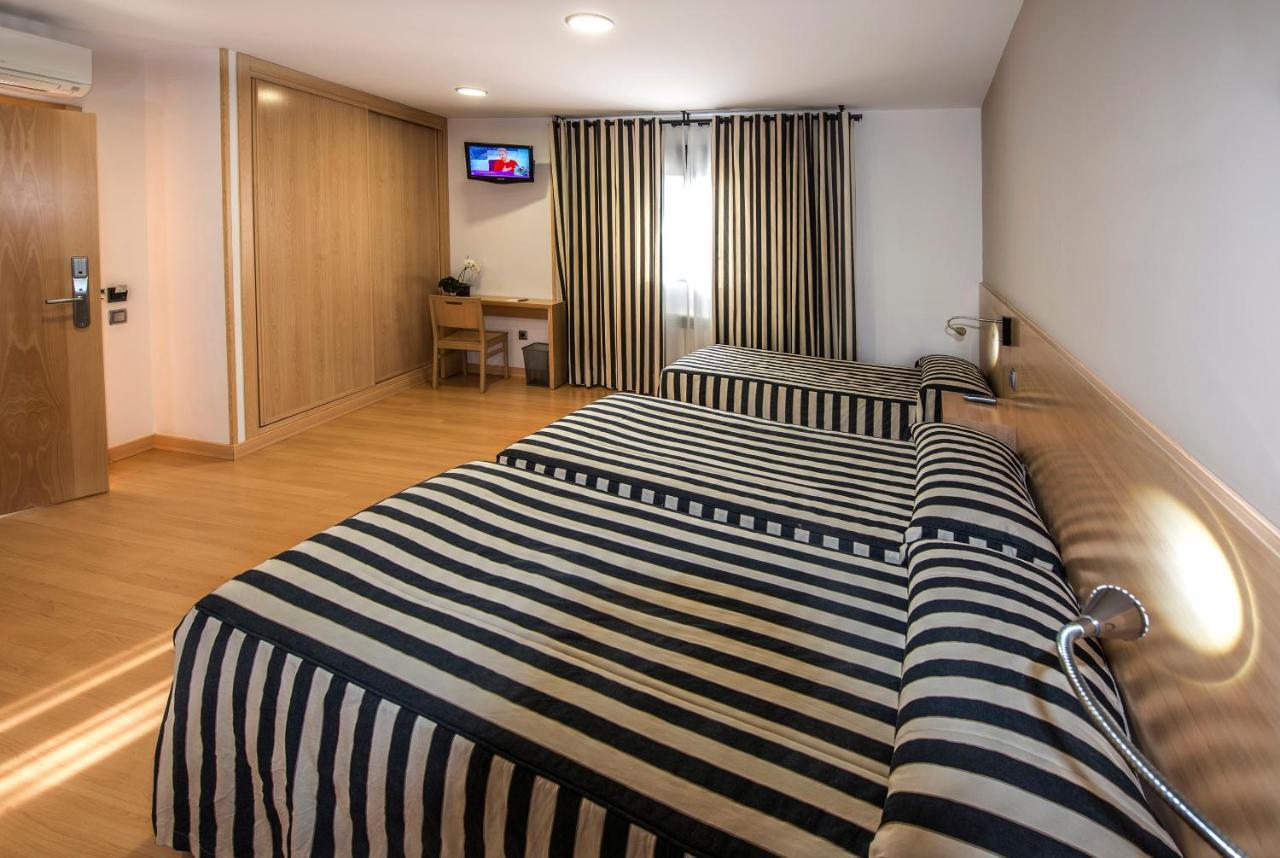 Ávila Hotel Puerta De La Santa חדר תמונה
