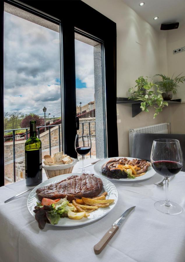 Ávila Hotel Puerta De La Santa מראה חיצוני תמונה
