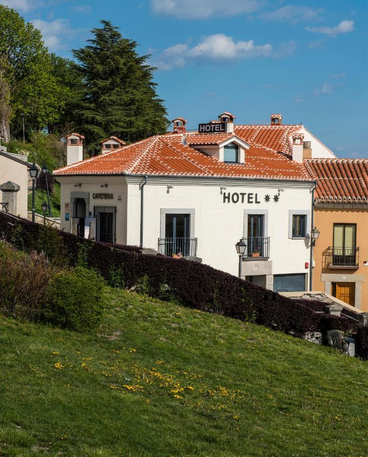 Ávila Hotel Puerta De La Santa מראה חיצוני תמונה