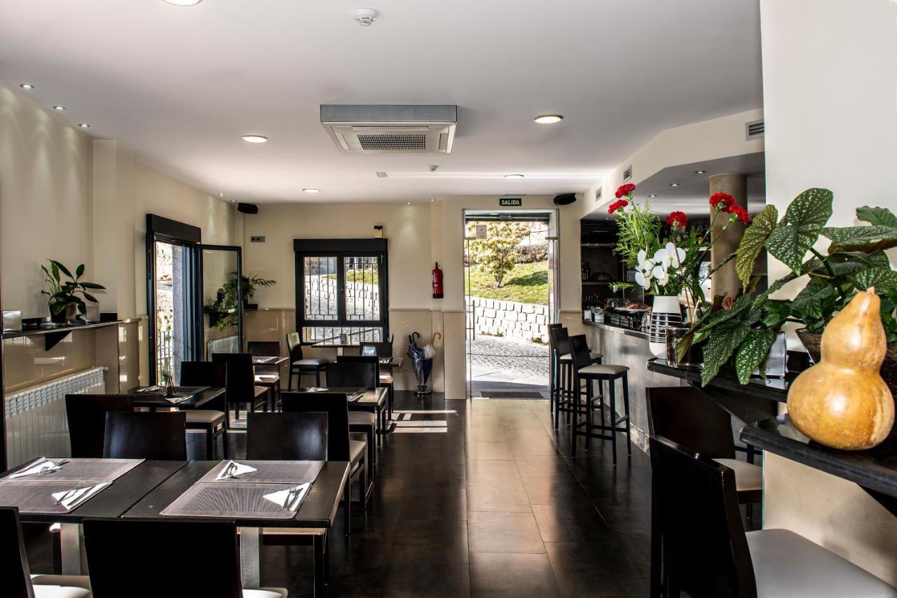 Ávila Hotel Puerta De La Santa מראה חיצוני תמונה